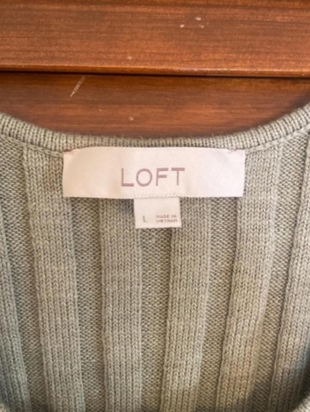 LOFT Sage Green Ribbed Button Down Tank Top Size Large - Picture 2 of 4